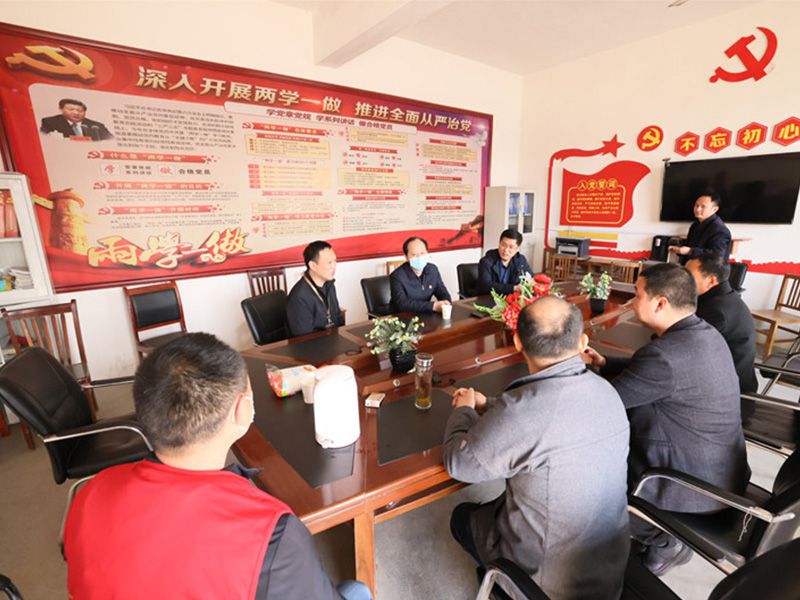滑县中心医院能力作风建设年活动 响应全县“百家县直单位包百村” 推进农村人居环境整治工作